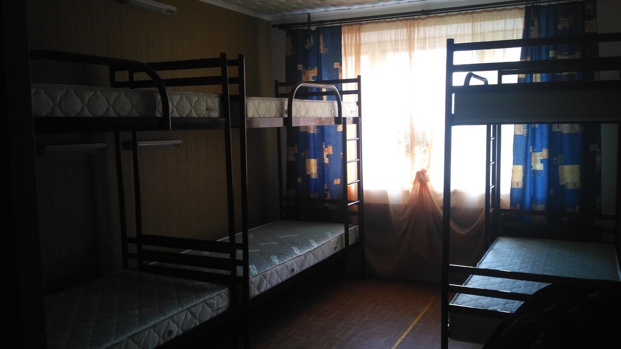 Hostel - Avaliani Street Zaporizhia Exterior photo